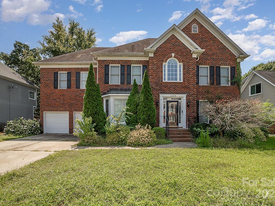 1st image of 12420 Lazy Oak Ln