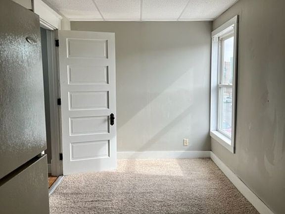 5th image of 58-60 W Clinton St APT B