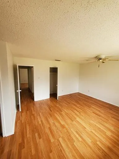 2210 Greenvalley Dr — Photo 16