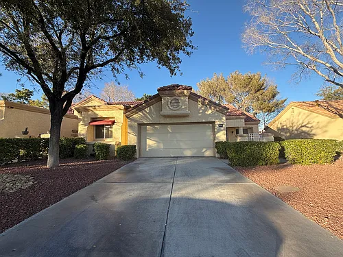 9028 Starmount Dr Photo 1
