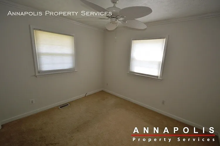 907 Hillside Ave — Photo 10
