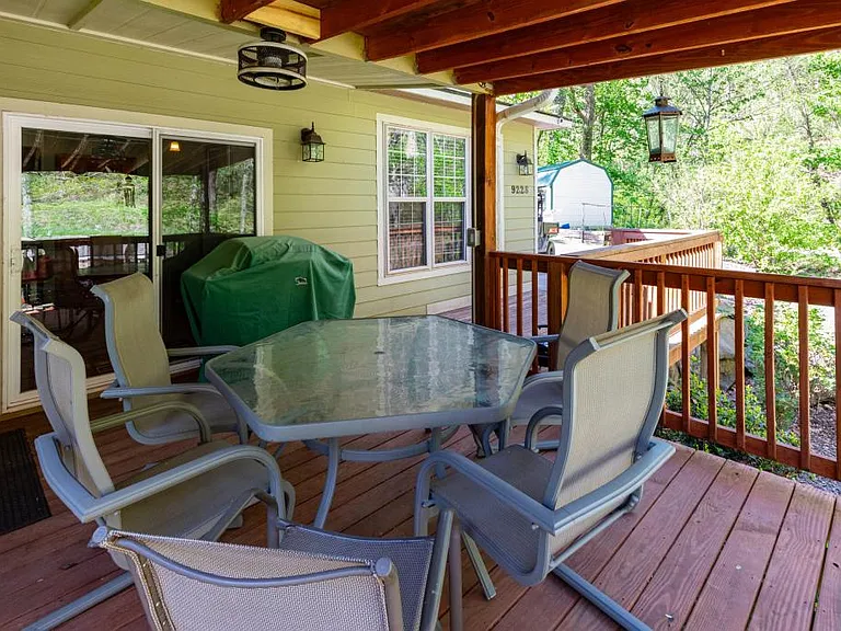 9228 Big Laurel Rd — Photo 14
