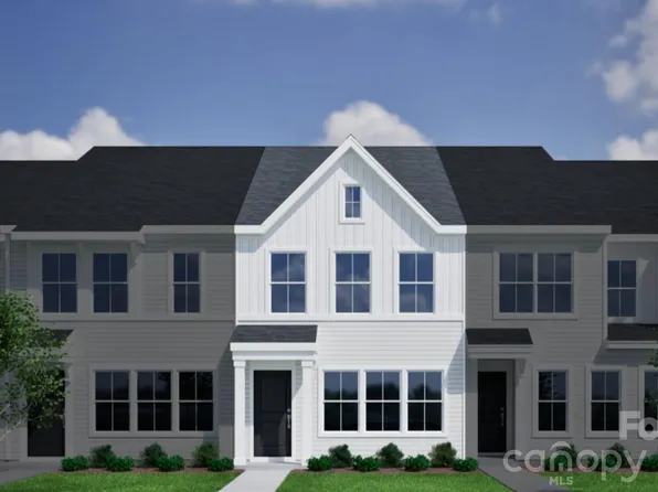 6514 Harlech St, Charlotte, NC 28269