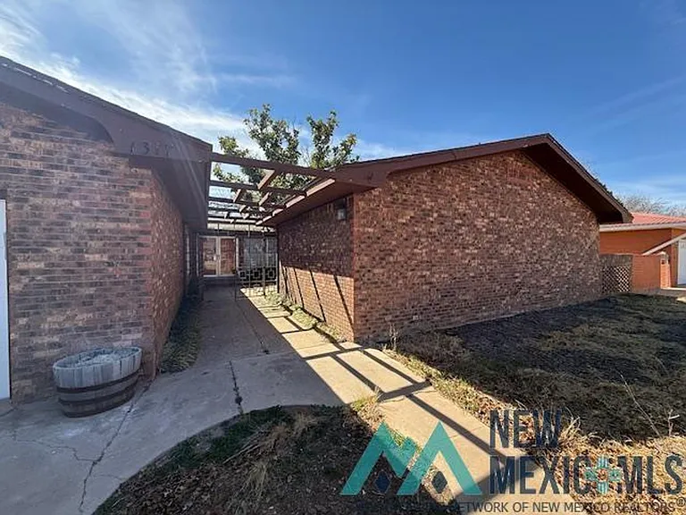 1317 Piedmont Dr — Photo 4
