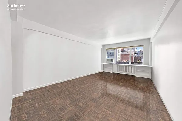 Sold by Sotheby's International Realty | media 2