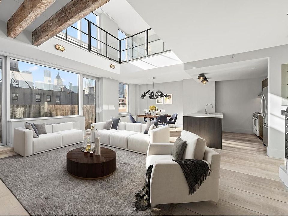 1st image of 158 Hester St Frnt F