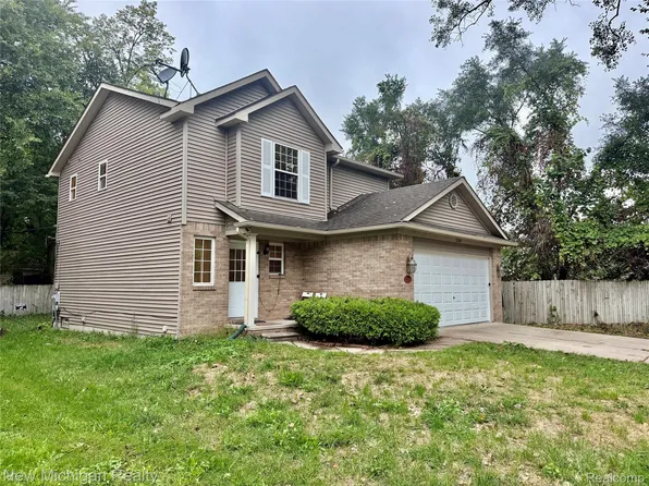 21749 Wheeler St, Farmington Hills, MI 48336