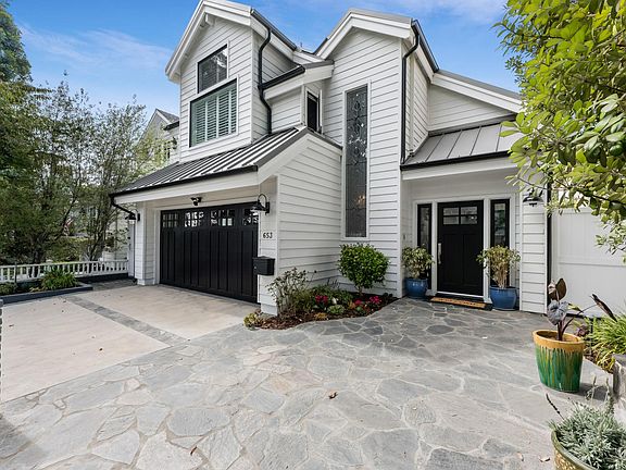 2nd image of 653 31st St