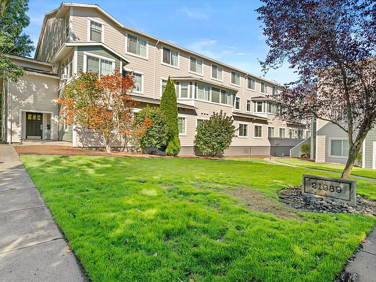 Chinook Way Apartments — Photo 89