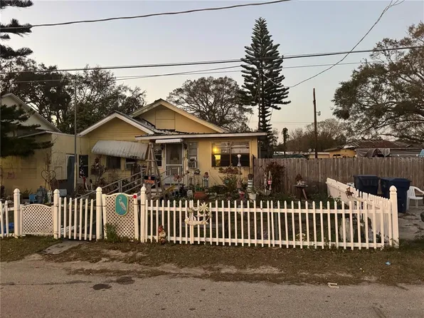 2216 Saxon St, Tampa, FL 33605