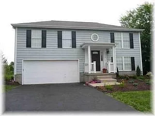 3164 Arrowsmith Dr photo 1