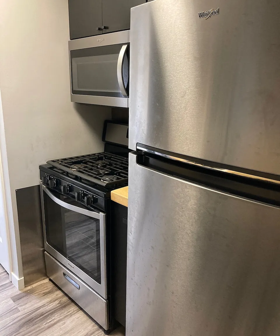 2 bed, 1.5 bath, 1125 sqft, $1,350 — Photo 3