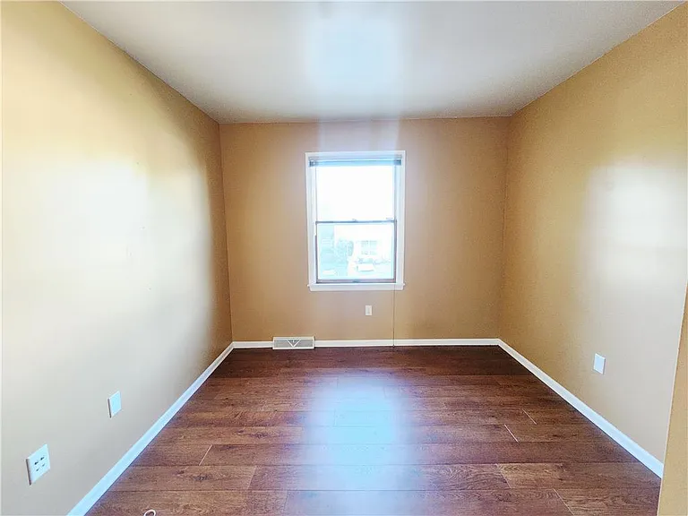 194 Springhouse Rd — Photo 38