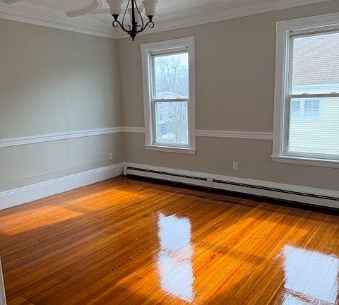 4th image of 1488 Hyde Park Ave