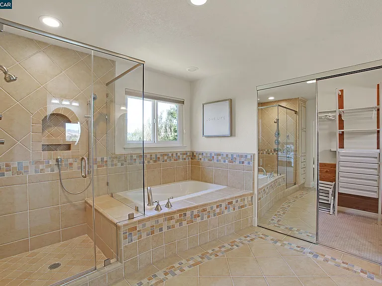 706 Endsliegh Ct — Photo 20