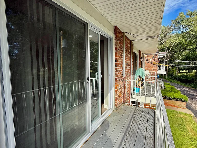 305 Grant St #2 — Photo 11