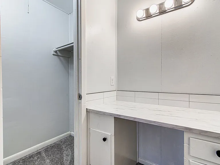 5703 Gloucester Ln — Photo 17