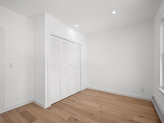 4th image of 21409 28th Ave