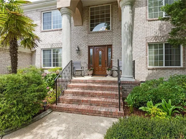 2325 Litchfield Way, Virginia Beach, VA 23453