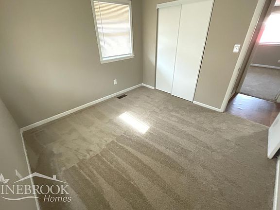 5th image of 9956 Ellis Dr