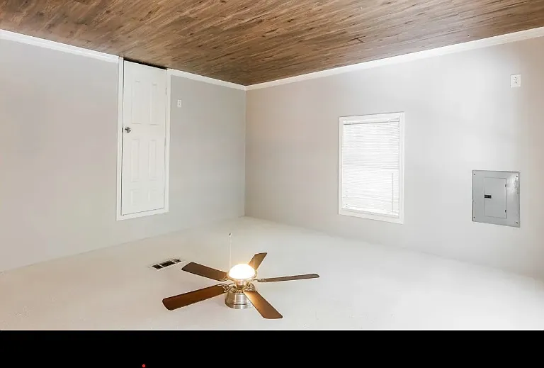 328 McTyere Ave — Photo 4