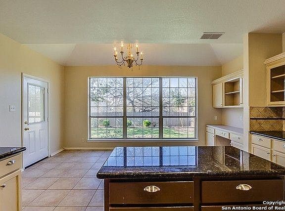 5th image of 5831 Creekway