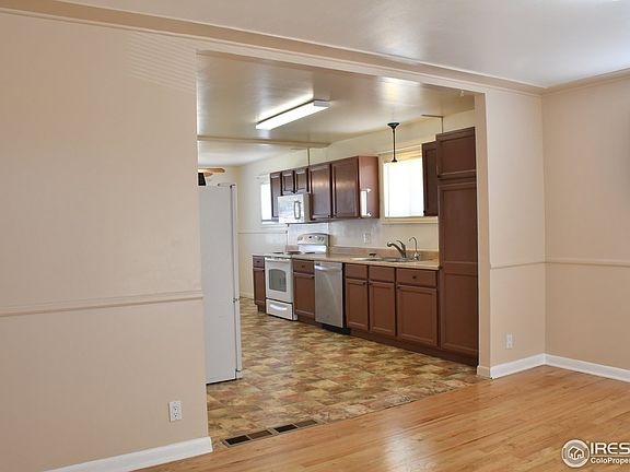 4th image of 501 W 71st Ave