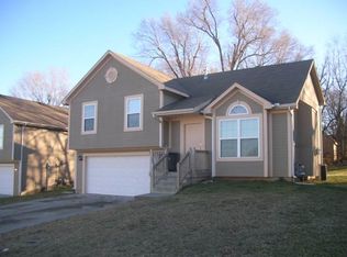 9041 E 52nd St, Kansas City, MO 64133