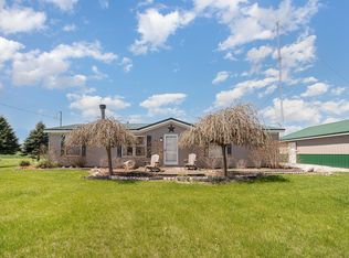 9651 N Bagley Rd, Saint Louis, MI 48880