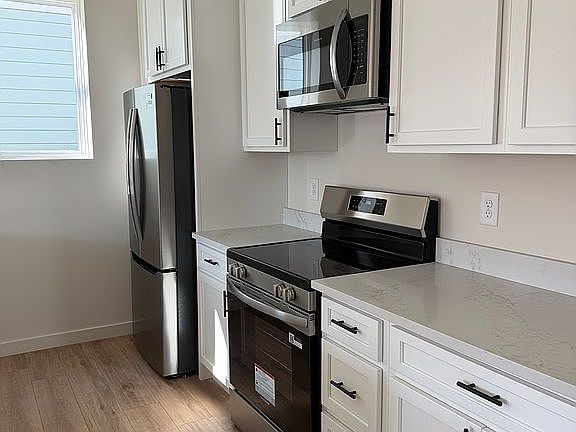 5th image of 902 S Hamilton St