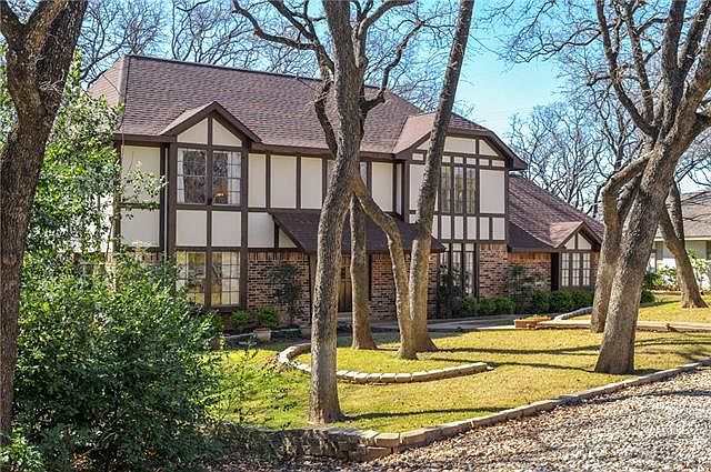 1st image of 5810 Trail Lake Dr