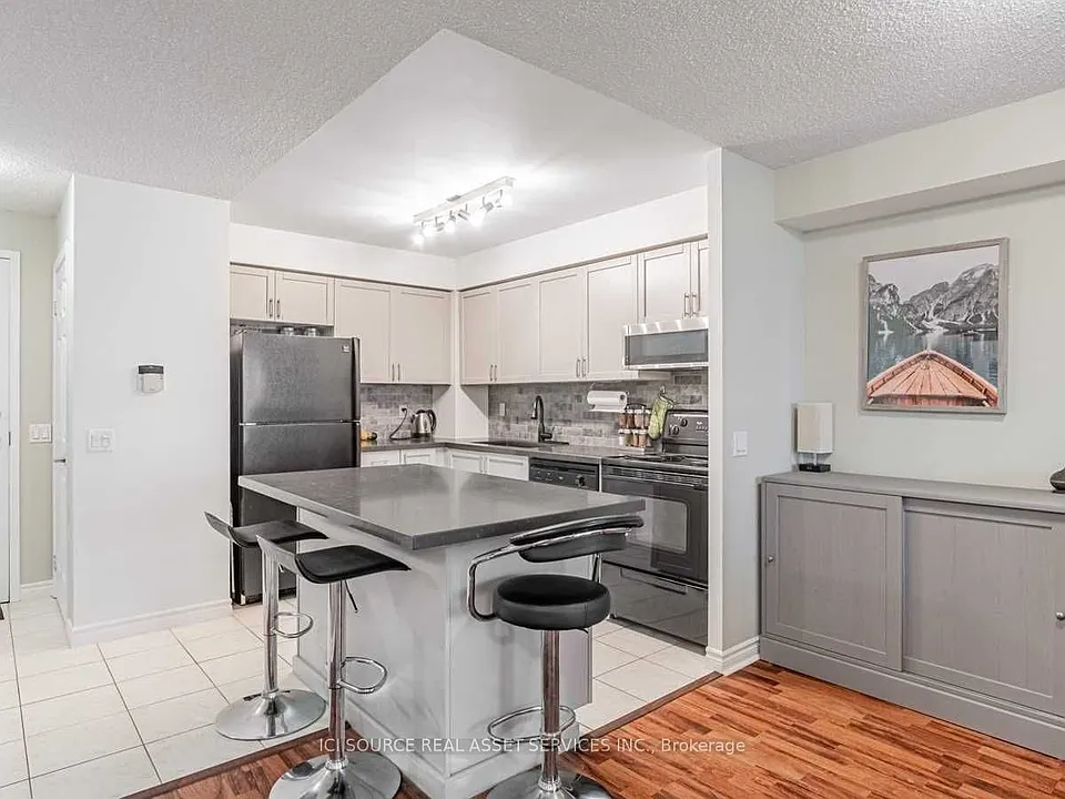55 Strathaven Dr #1803