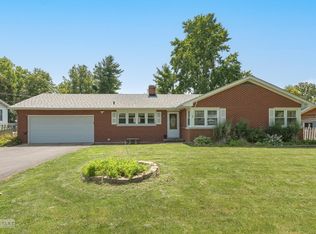 65 E Tyler St, Oswego, IL 60543