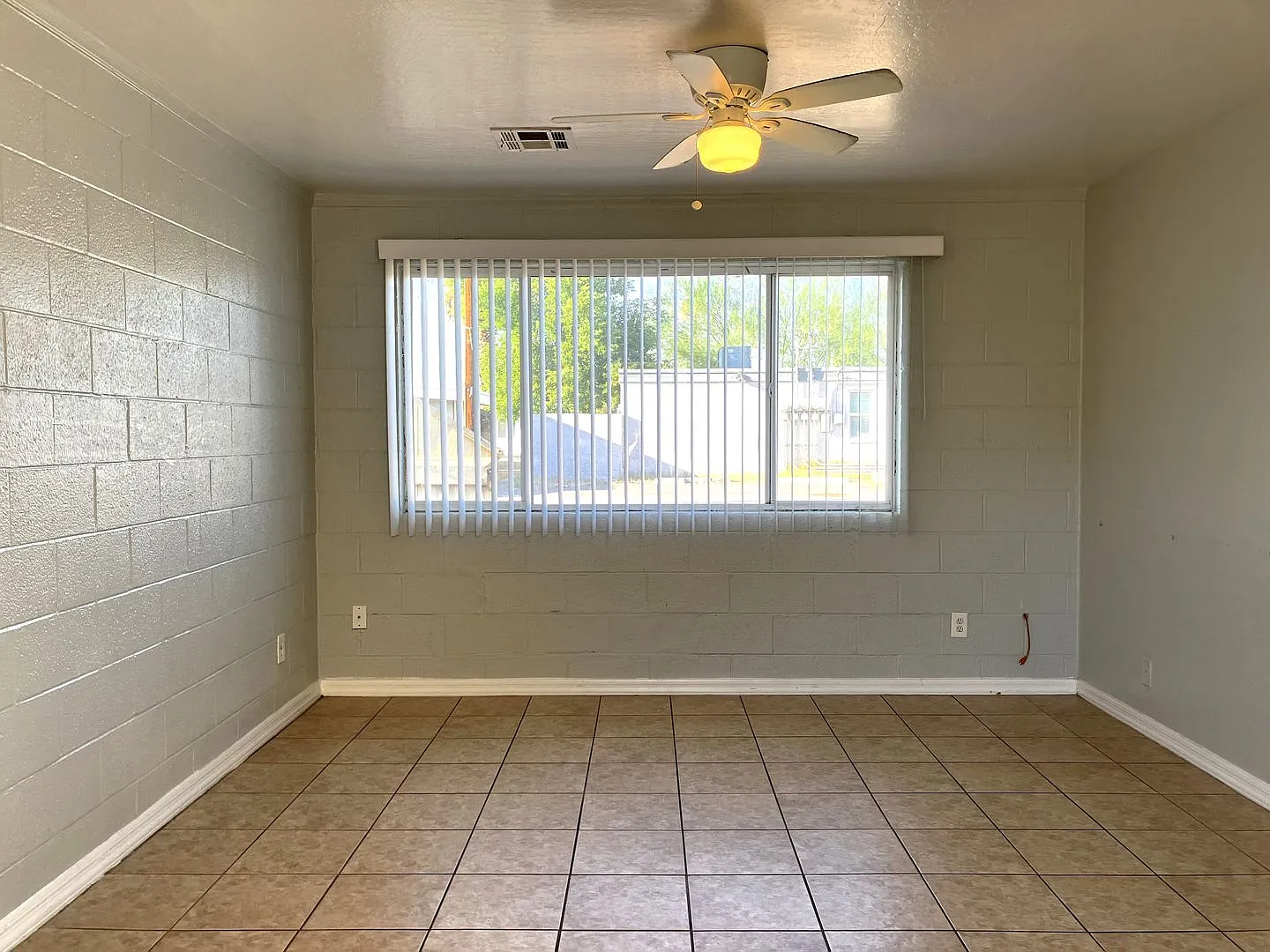 4022 E. Portland St. — Photo 3