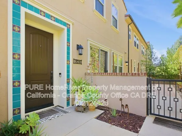 208 El Paseo, Lake Forest, CA 92610