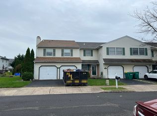 101 Damson Ln, North Wales, PA 19454