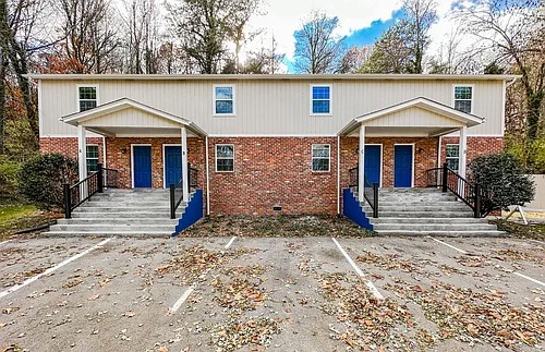 809 Teaberry Ln #B Photo 1