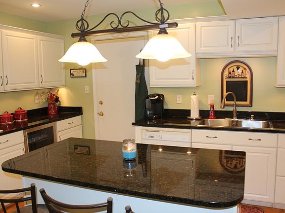 4th image of 115 Tabb Ln