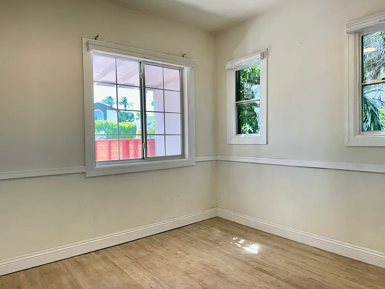 2927 S West View St #1 — Photo 18
