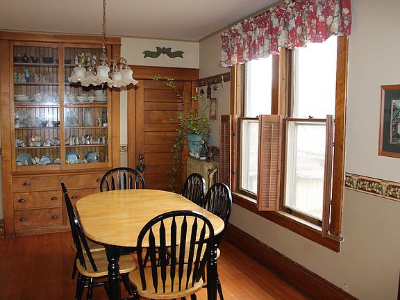5th image of 312 Leavens Ave