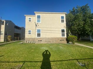 1740 Scott Rd, Burbank, CA 91504