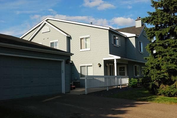 1st image of 2529 Wimbledon Pl