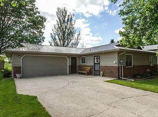 201 Britson Cir, Roland, IA 50236