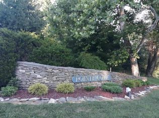 2831 E Pointe Cove Rd #29, Bloomington, IN 47401