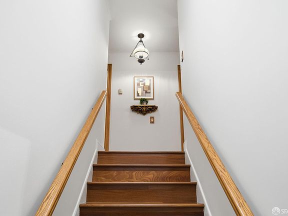 5th image of 1266 47th Ave