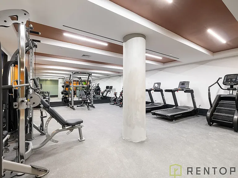 527 Grand Ave #904 — Photo 7