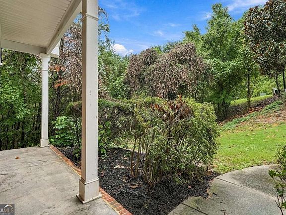 4th image of 6749 Carriage Walk Ln