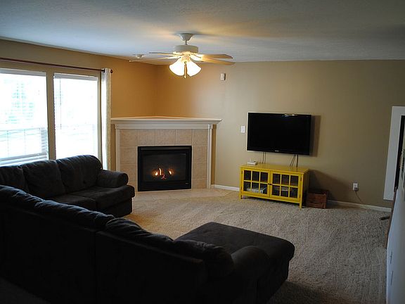 4th image of 878 Bamburgh Dr