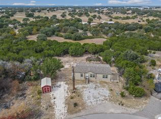 637 Lois Cir, Granbury, TX 76049