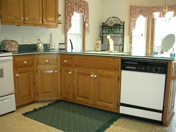 5th image of 10341 Rachel Diann Dr